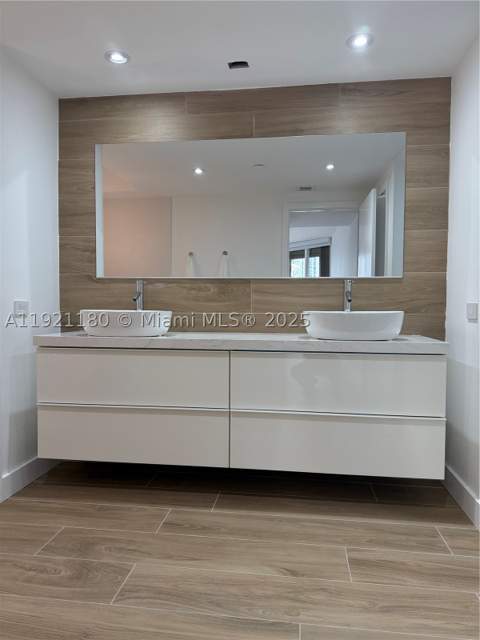 20191 E Country Club Dr 504, Aventura FL - photo 12 of 56