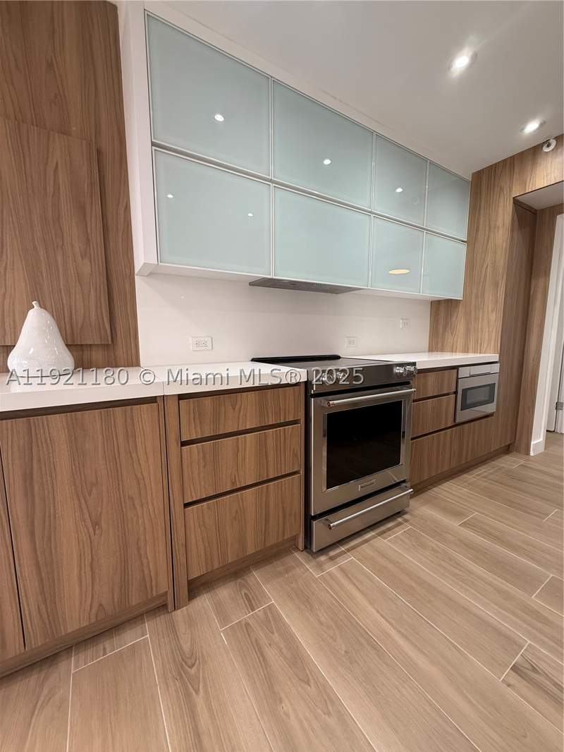 2 bedroom Condominium at 20191 E Country Club Dr 504, Terraces North Turnberry, Aventura — photo 2