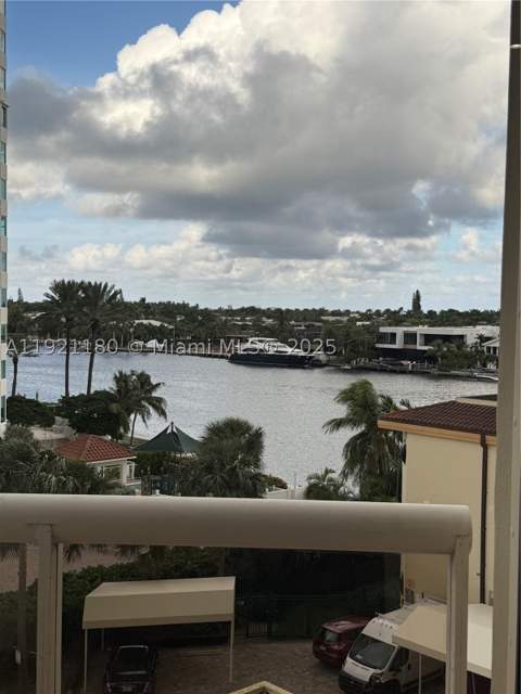 20191 E Country Club Dr 504, Aventura FL - photo 9 of 56