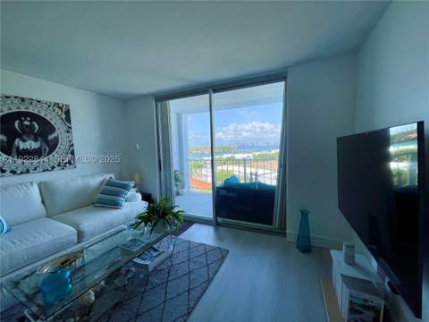 6900 Bay Dr 7A, Miami Beach FL - photo 10 of 35