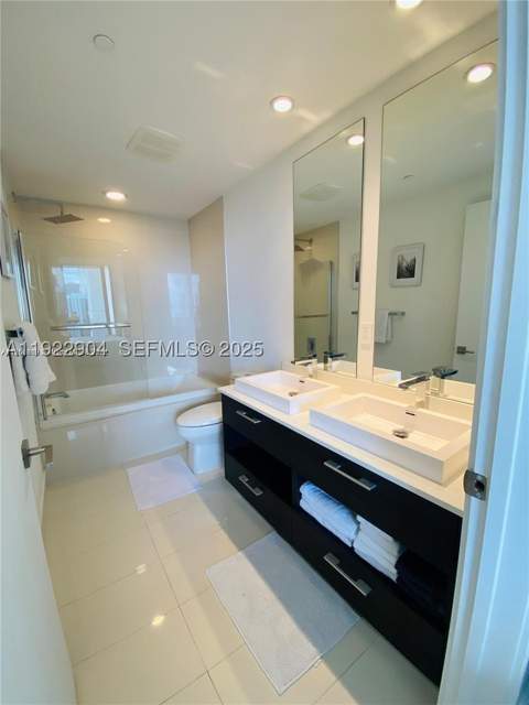 55 SW 9th St 3001, Miami FL - photo 18 of 28