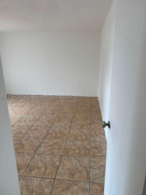 7000 NW 186th St 4-226, Hialeah FL - photo 10 of 14