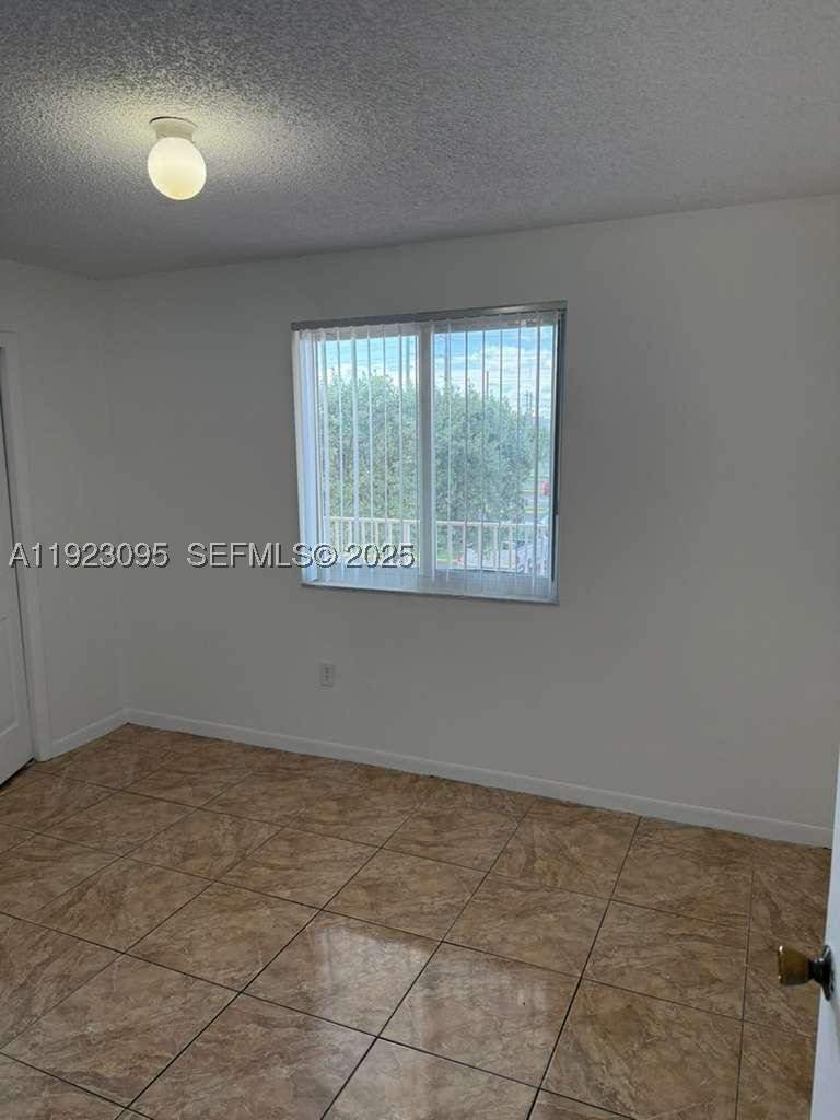 2 bedroom Condominium at 7000 NW 186th St 4-226, Coral Gate West Condo, Hialeah — photo 5