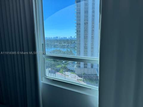 5445 Collins Ave 915, Miami Beach FL - photo 8 of 8