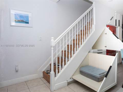 437 SW 3rd St 2, Miami FL - photo 16 of 35