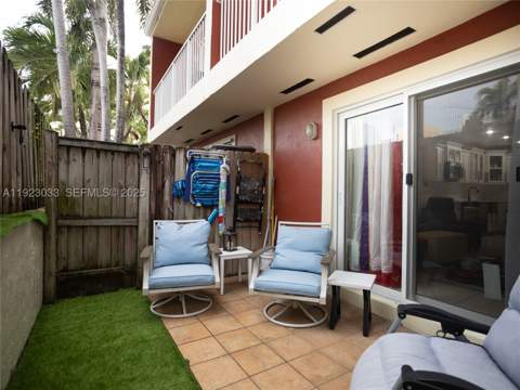437 SW 3rd St 2, Miami FL - photo 17 of 35