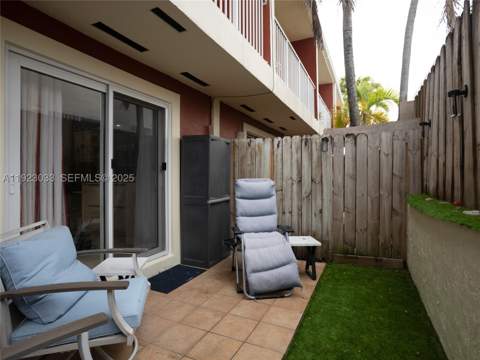 437 SW 3rd St 2, Miami FL - photo 18 of 35
