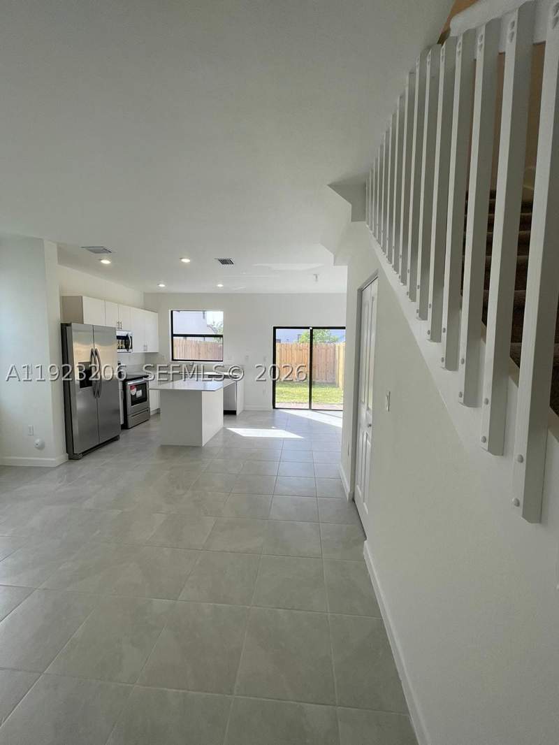 3 bedroom Townhouse at 11764 SW 245th Ter, Silver Palm Residential H, Homestead — photo 2