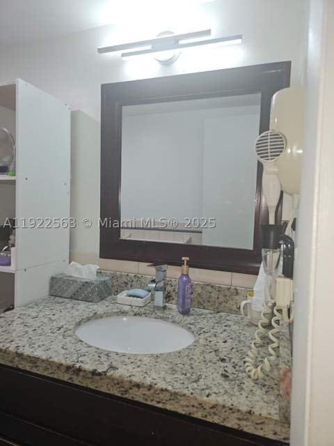 8411 NW 8th St 111, Miami FL - photo 18 of 27