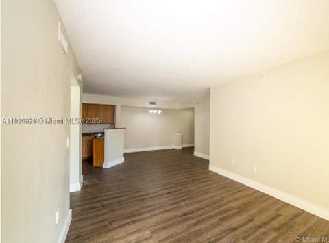 17622 NW 25th Ave 101, Miami Gardens FL - photo 12 of 22