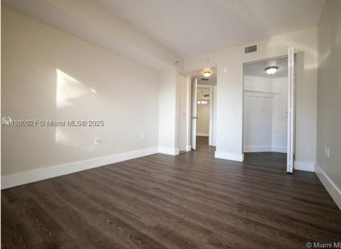 17622 NW 25th Ave 101, Miami Gardens FL - photo 19 of 22