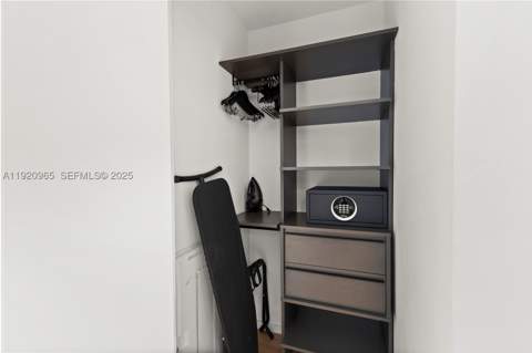 398 NE 5th St 3515, Miami FL - photo 15 of 24