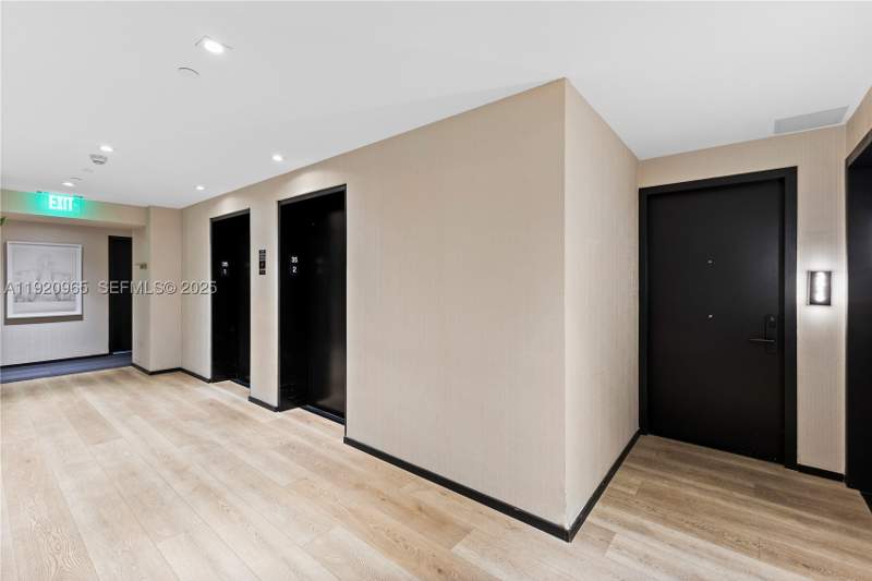 1 bedroom Condominium at 398 NE 5th St 3515, Map Of Miami Dade Co. FL., Miami — photo 2