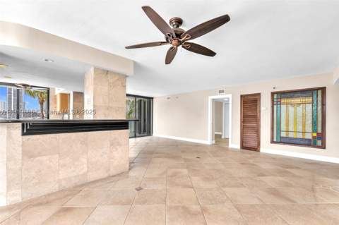 801 N Venetian Dr 208, Miami Beach FL - photo 12 of 69