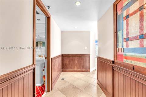 801 N Venetian Dr 208, Miami Beach FL - photo 8 of 69
