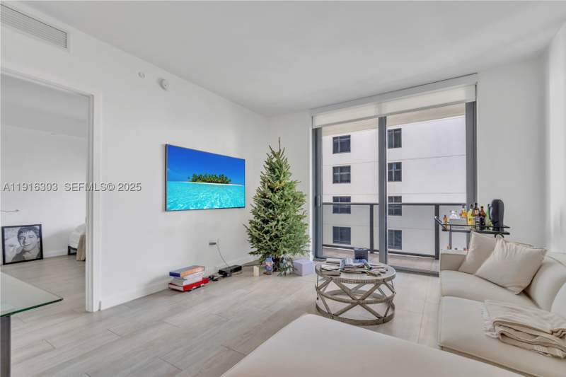 1 bedroom Condominium at 55 SW 9th St 2610, Brickell Heights West Con, Miami — photo 4