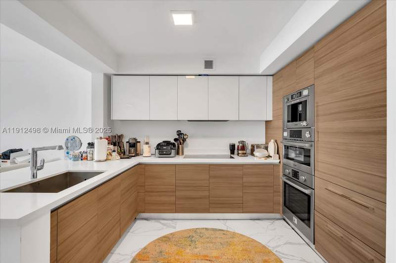 2 bedroom Condominium at 300 Sunny Isles Blvd 4-1203, Parque Towers Condo, Sunny Isles Beach — photo 5