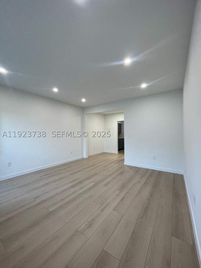 0 bedroom Condominium at 544 Michigan Ave 10, 544 Michigan Ave Inc, Miami Beach — photo 2
