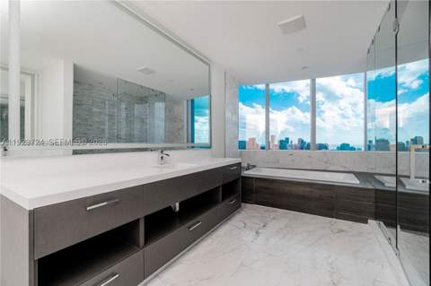 851 NE 1st Ave 4911, Miami FL - photo 13 of 67