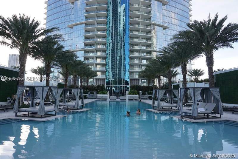 4 bedroom Condominium at 851 NE 1st Ave 4911, Paramount Miami Worldcent, Miami — photo 4
