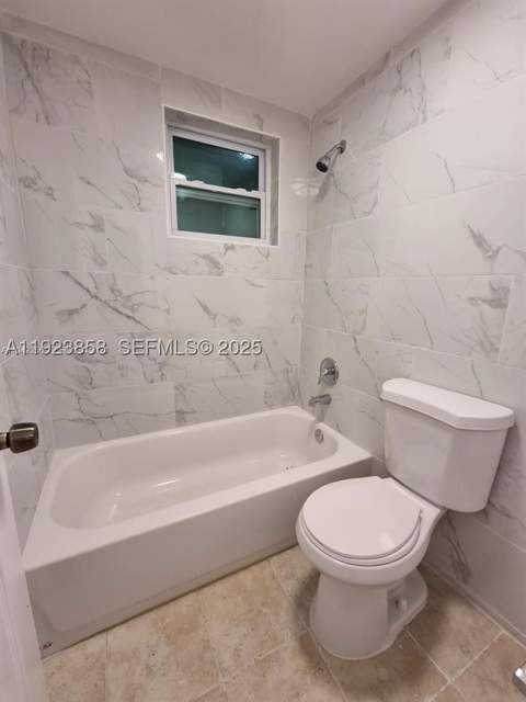 665 NE 83rd Ter 112, Miami FL - photo 7 of 9