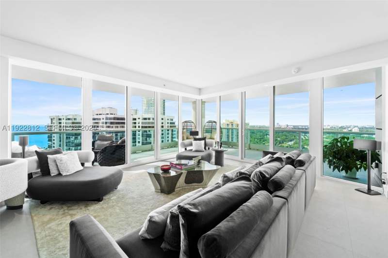 2 bedroom Condominium at 2127 Brickell Ave 3005, Bristol Tower Condo, Miami — photo 3