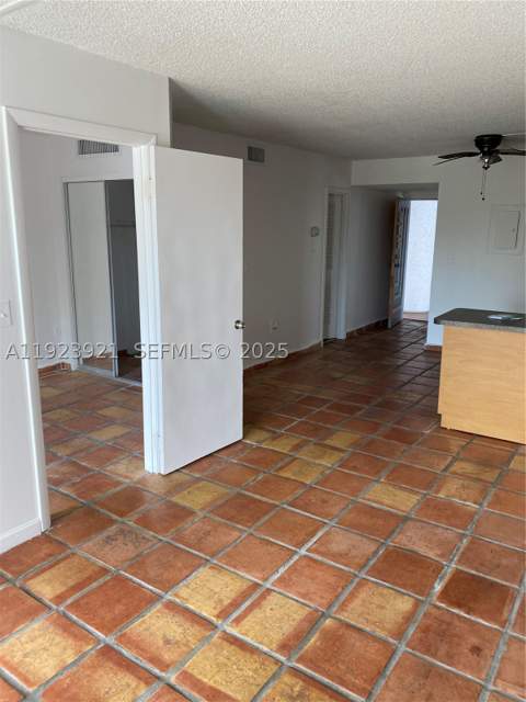 1650 NE 115th St 405, Miami FL - photo 12 of 32