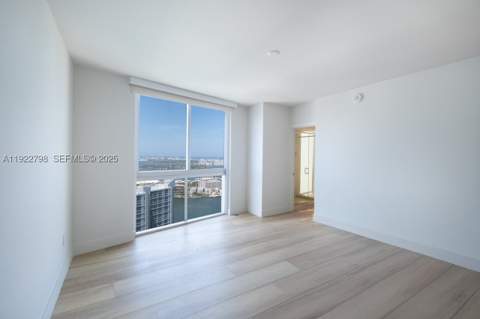 465 Brickell Ave 5701, Miami FL - photo 19 of 44