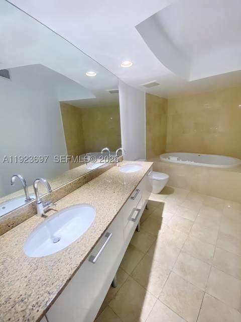 17201 Collins Ave 1009, Sunny Isles Beach FL - photo 10 of 12