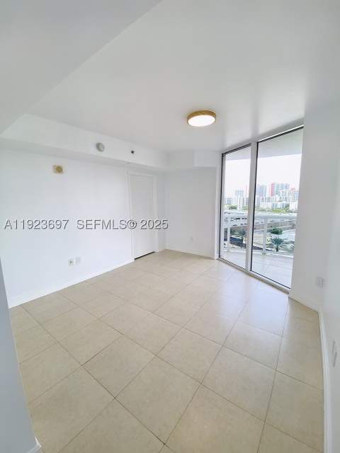 17201 Collins Ave 1009, Sunny Isles Beach FL - photo 7 of 12