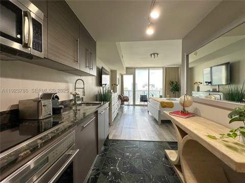485 Brickell Ave 4405, Miami FL - photo 12 of 35