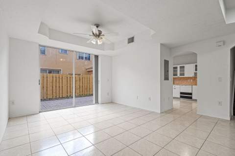 8520 NW 139th Terrace 1602, Miami Lakes FL - photo 22 of 41