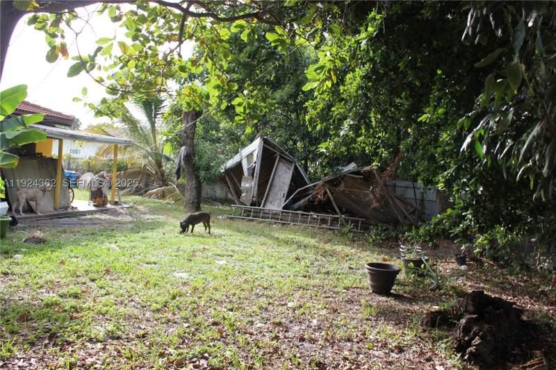 3 bedroom SingleFamilyResidence at 3135 NW 82nd St, Greenville Manor, Miami — photo 5