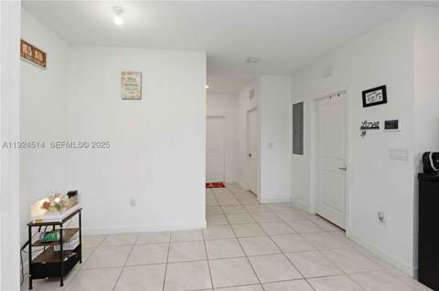 1052 SE 23rd Ave, Homestead FL - photo 10 of 18