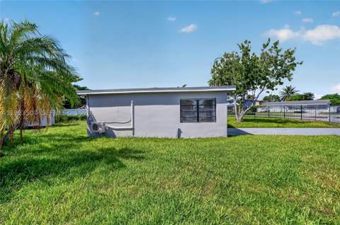 14801 Lincoln Blvd, Miami FL - photo 6 of 32