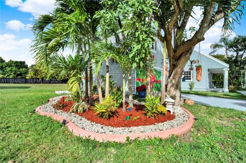 22820 SW 179th Pl, Miami FL - photo 13 of 58
