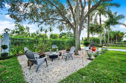 22820 SW 179th Pl, Miami FL - photo 7 of 58