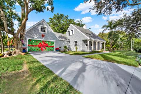 22820 SW 179th Pl, Miami FL - photo 8 of 58