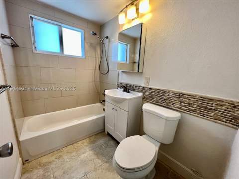 2700 NE 135th St 45, North Miami FL - photo 8 of 27