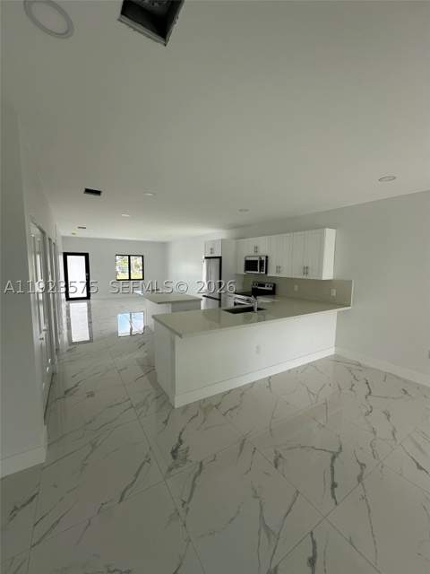 580 SW 10th Ave, Homestead FL - photo 13 of 25