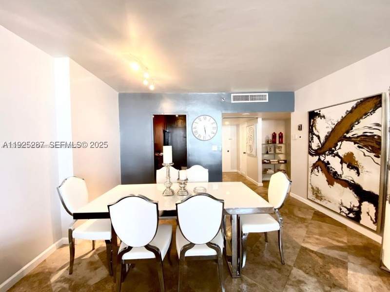 1 bedroom Condominium at 100 Lincoln Rd 608, The Decoplage Condo, Miami Beach — photo 5