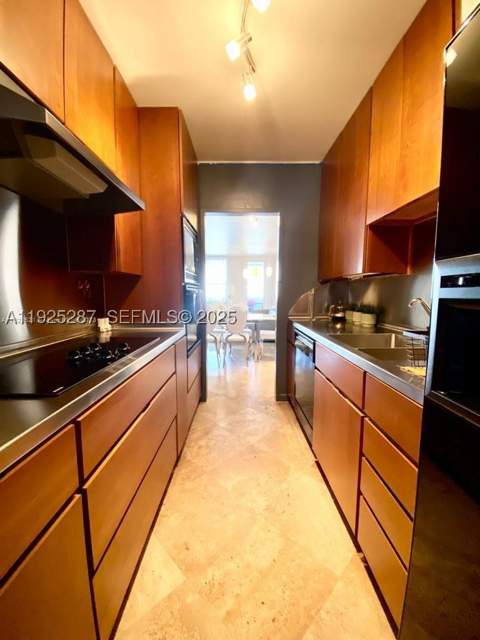 100 Lincoln Rd 608, Miami Beach FL - photo 6 of 31