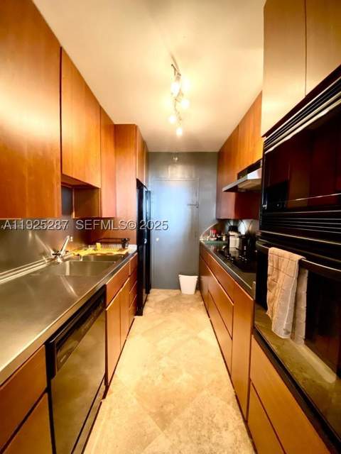 100 Lincoln Rd 608, Miami Beach FL - photo 7 of 31