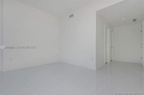 851 NE 1st Ave 1608, Miami FL - photo 8 of 34