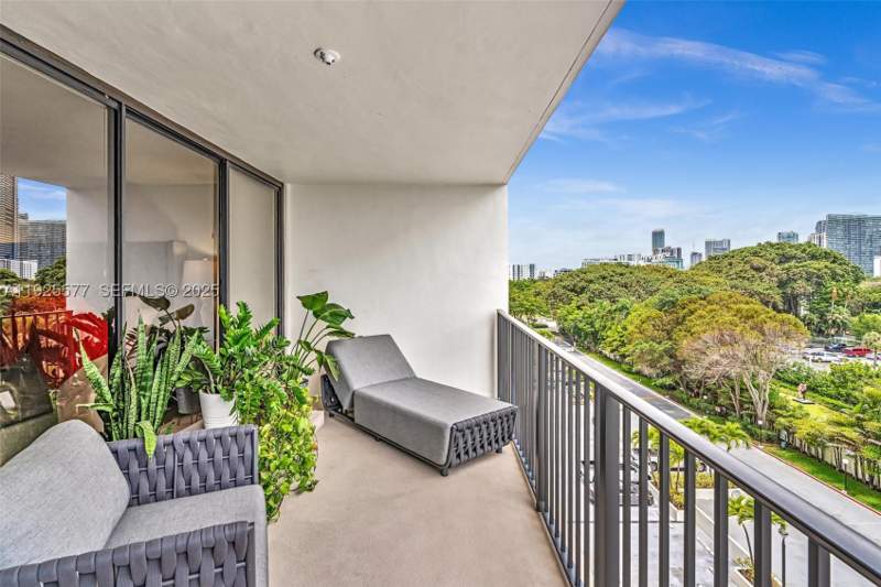 1 bedroom Condominium at 1865 Brickell Ave A703, Brickell Place Condo, Miami — photo 4