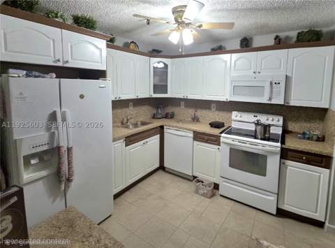 661 NE 195th St 309, Miami FL - photo 10 of 27