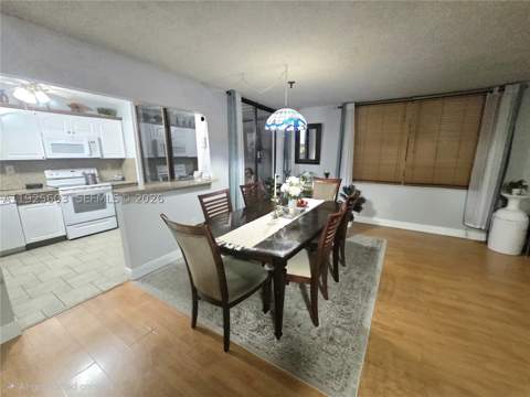 661 NE 195th St 309, Miami FL - photo 11 of 27