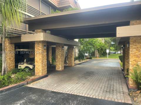661 NE 195th St 309, Miami FL - photo 6 of 27