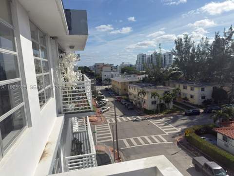 7800 carlyle Ave. 6C, Miami Beach FL - photo 18 of 20