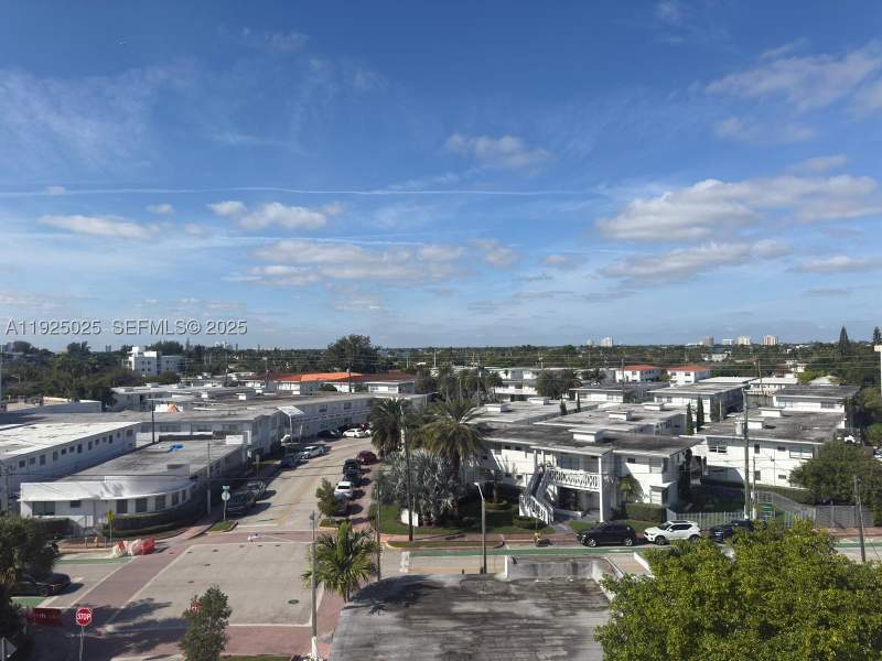 1 bedroom Condominium at 7800 carlyle Ave. 6C, Carlyle Towers Condo, Miami Beach — photo 5